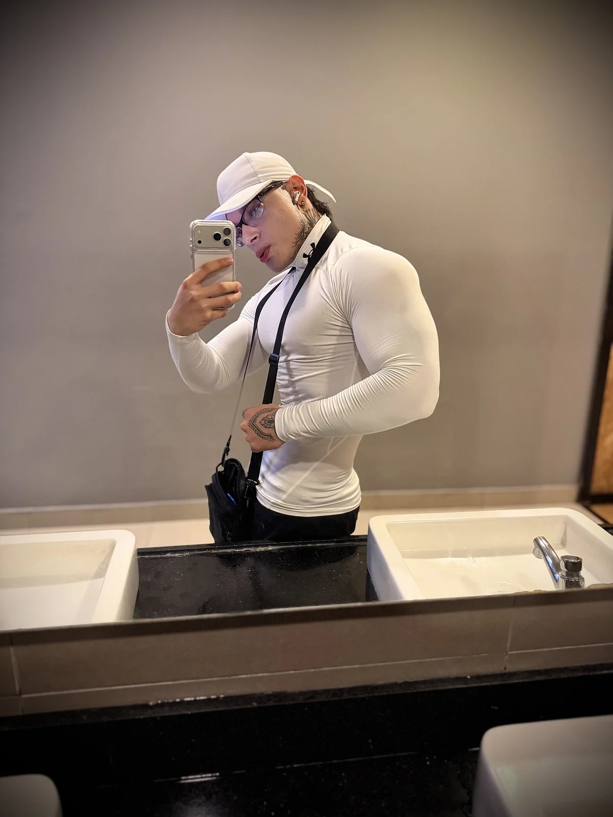 Трендове зображення  289 DennisWalkerr