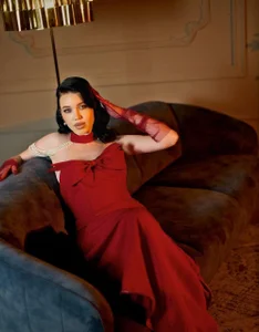 mistress_of_hearts Only red Billede 2