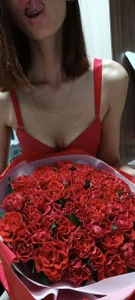 Vibe_Baby Photo and bouquet💜 Pic 3