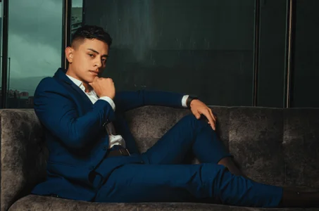 Public de Lucii_fer_  2 photos