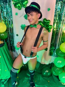 Jhonny-Blake 💚🤍☘🍀Happy San Patricio 💚🤍☘🍀 Pic