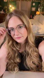 thatcutegirlwtheglassesSelfies Bild 4