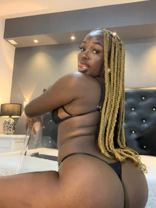 Nalathompson: PICS WHEN I FEEL PRETTY ( 2 фото)