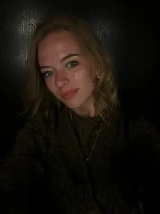 EditaHedley Public Pic