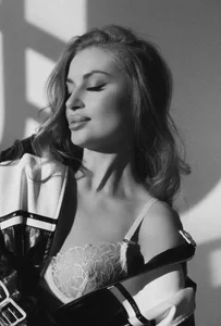 AnitaLamb Public 사진 8