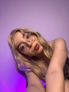 KyliaKath a little of me صورة واحدة|KyliaKath a little of me صورتان|KyliaKath a little of me  صور|KyliaKath a little of me  صورة