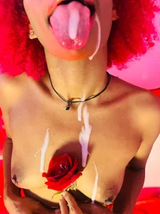 Brithanyslim 🔥 “San Valentín es más caliente cuando lo celebramos juntos.” 💘 圖片 5