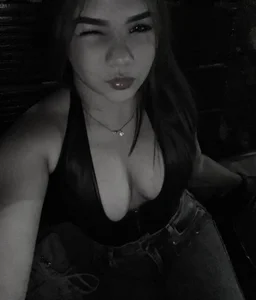 rose_veronica Public Pic 4