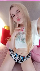 LeaLamour love at first sight  снимка