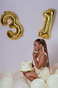 Lana-Gross happy birthday to me slika 4