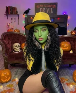 Moniicaa_ 🎃 Halloween 🎃 Pic 3