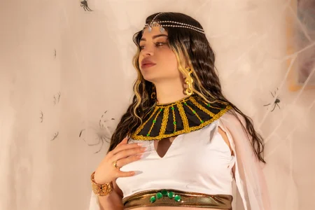 TahliaNovoa trick or treat Pic 4