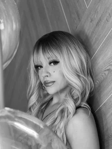 ValeriaRiveraX Black and white Pic 5