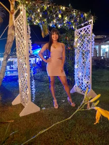 _BunnyNaugthy partying Foto 3