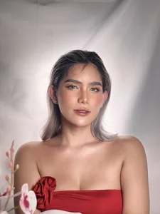 SofiaHarison Public Pic