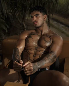 JACOB_MARTINS Your sexy coworker Bilde 7