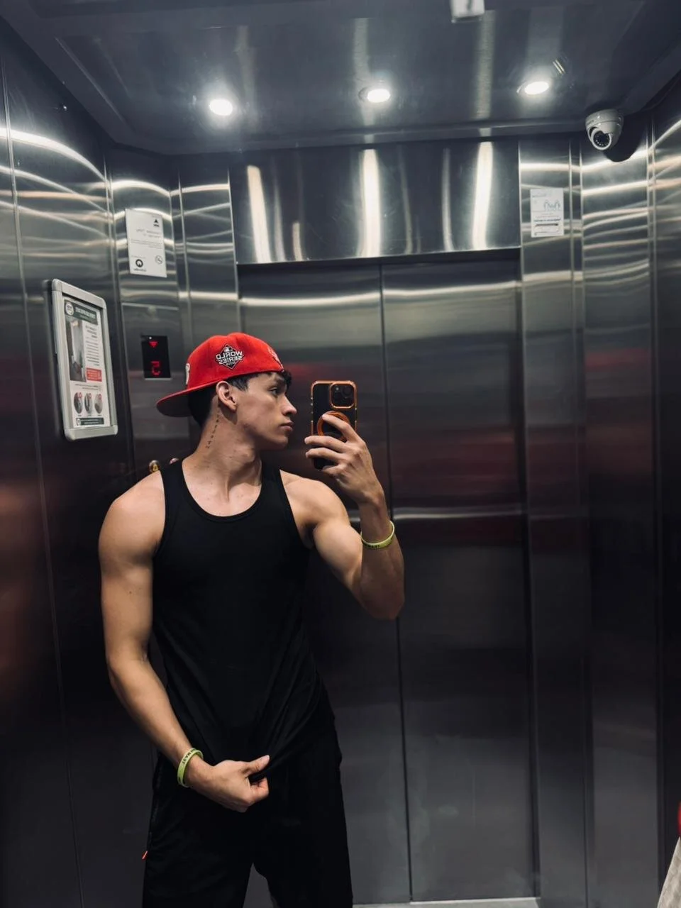 Luke_Muscle adlı kullanıcının viral fotoğrafları:  7936