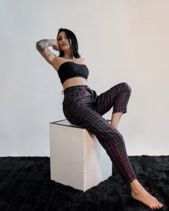 ZoeBakers_ Daddy's girl Hình 4