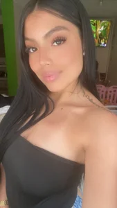 _Charlottee_b Public รูป  4