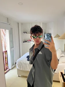 Angel_Lux the see Poză