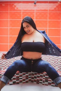 MilfVictoria with denim 圖片