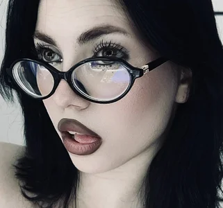 Velvet__Kiss Public Billede 2