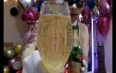 HandsomeAlfie kullanıcısının Happy New Year!🎅2026 🎁🥂🎉❤️💚💜 albümü -  fotoğraf