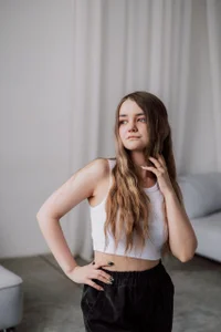 CecilyTouma Public Εικόνα 4