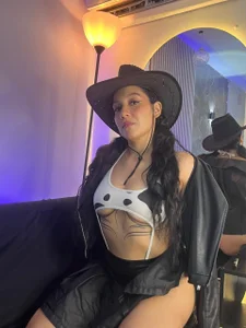 Blue0Velvet kullanıcısının sexy cowgirl albümü -  5 fotoğraf