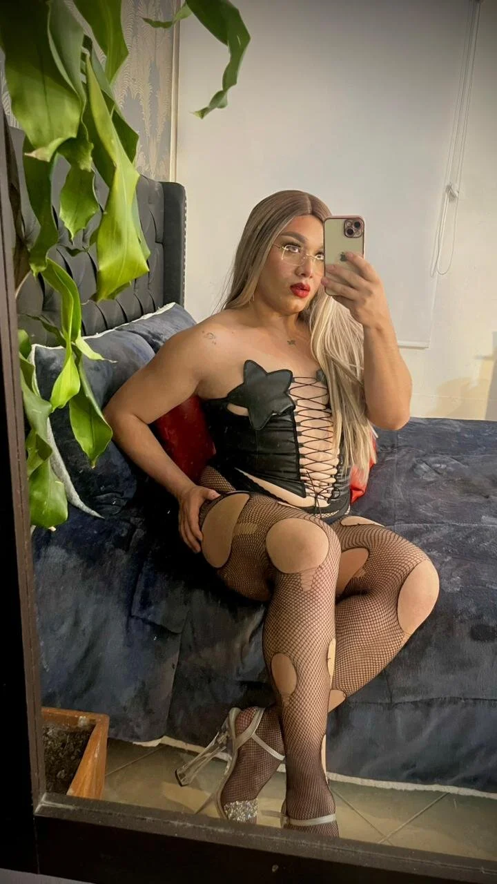Pamela_di_angelo  1277. kiemelt képe