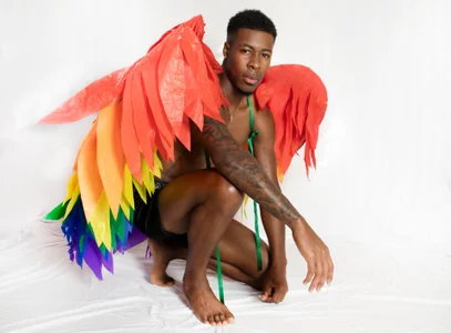 Lil_Curved PRIDE 🌈 Pic 2