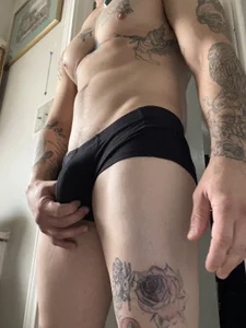 Loveatingfatpussynas Public Foto