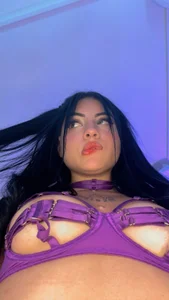 MiaNeill Public Bilde 3