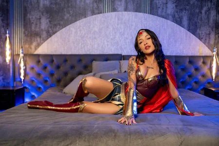 Bby_izzy Wonder Woman energy 💥 Pic
