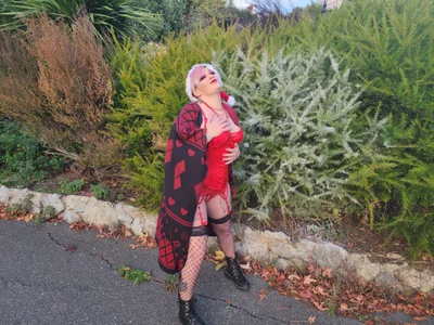 PinkTheHawk: CHRISTMAS ( 2 фото)