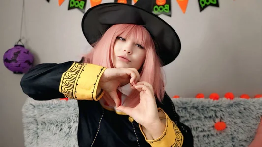 Estheri Halloween ♡ Pic 4