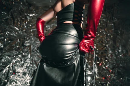 Anxelica_Macondo_ Ready to obey your mistress Pic 2
