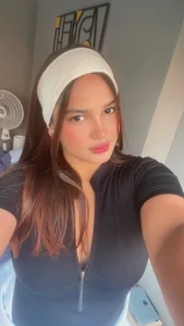 Andrea-Lu Normal day 사진 3