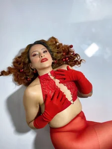 sahra_taylor_ Public Pic