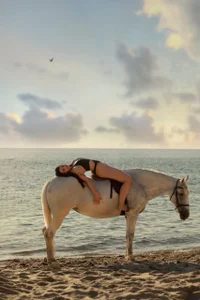 HotAuraX Public Immagine  5