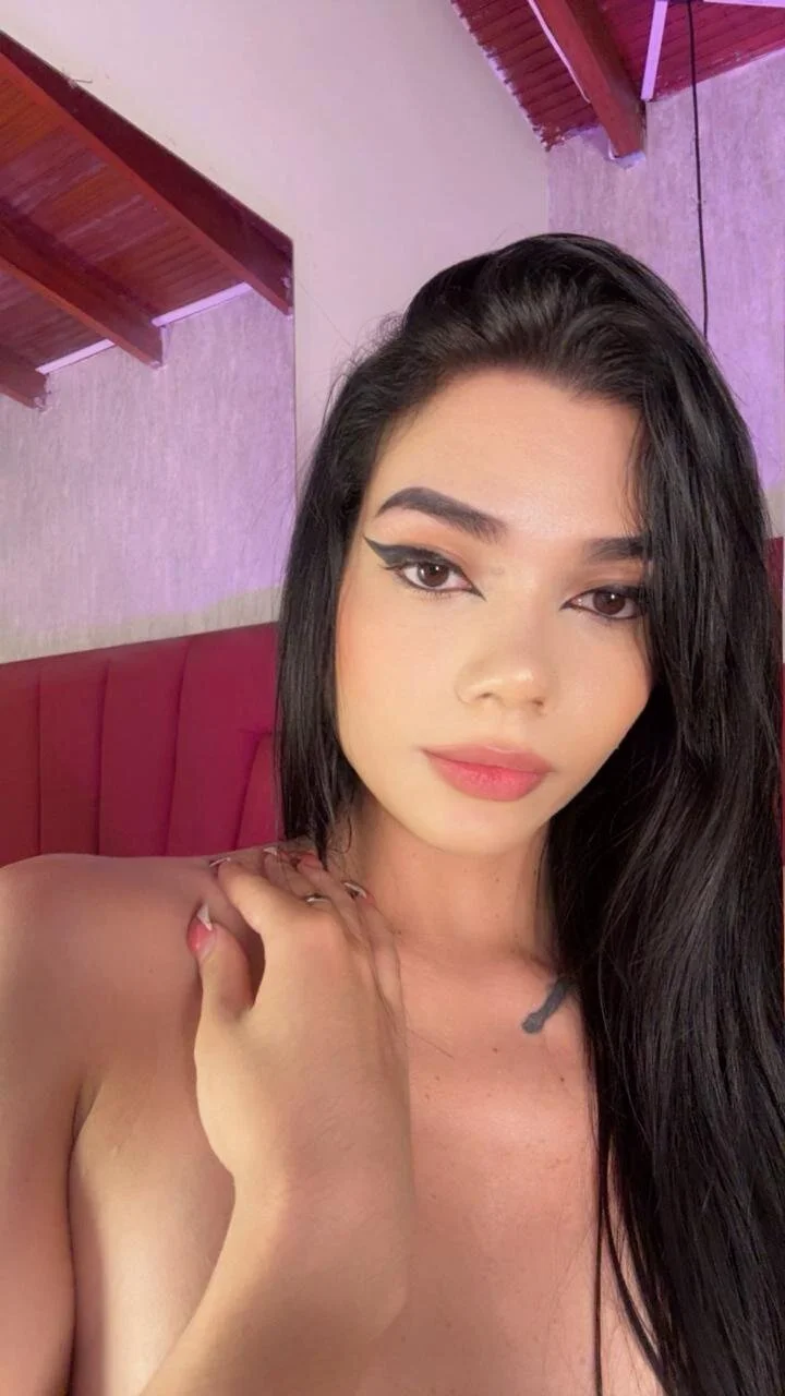 Foto em tendência de LadyLuminary 8925