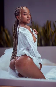 do we take a shower together? de AshleyFerri  2 photos