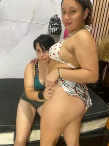 TylorAndQueen come and see зображення