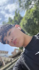 max_femboy Mi face Pic