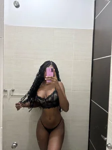 Sweetcampbell Public Pic 2