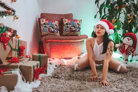 Sofia_Olsen Xmas 2024 Pic