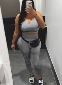 ultimate_PAWG: Public ( 5 фото)