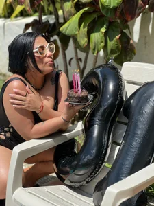 kiana_cream Happy Birthday To Me 🎂🎈🍾 Hình 5