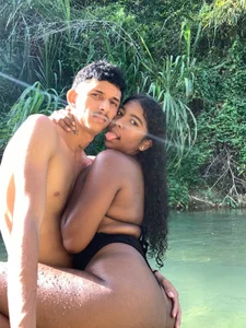 Laury_and_axel Public Pic 3
