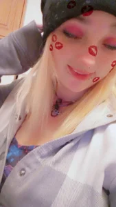 YourSubmissvePrincess Public  3টি ছবি